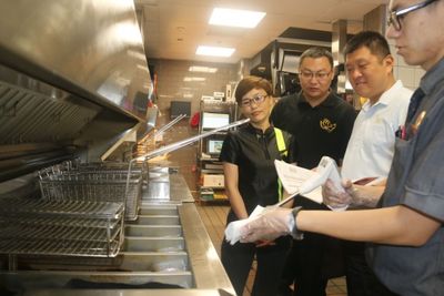 【新聞在線】內蒙古潤隆餐飲管理有限公司進行QSC巡檢