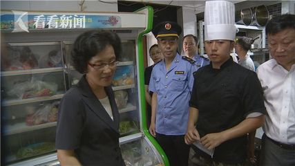 人大視察小餐飲備案制推進(jìn)情況 提出對(duì)納管餐飲店要常態(tài)化管理